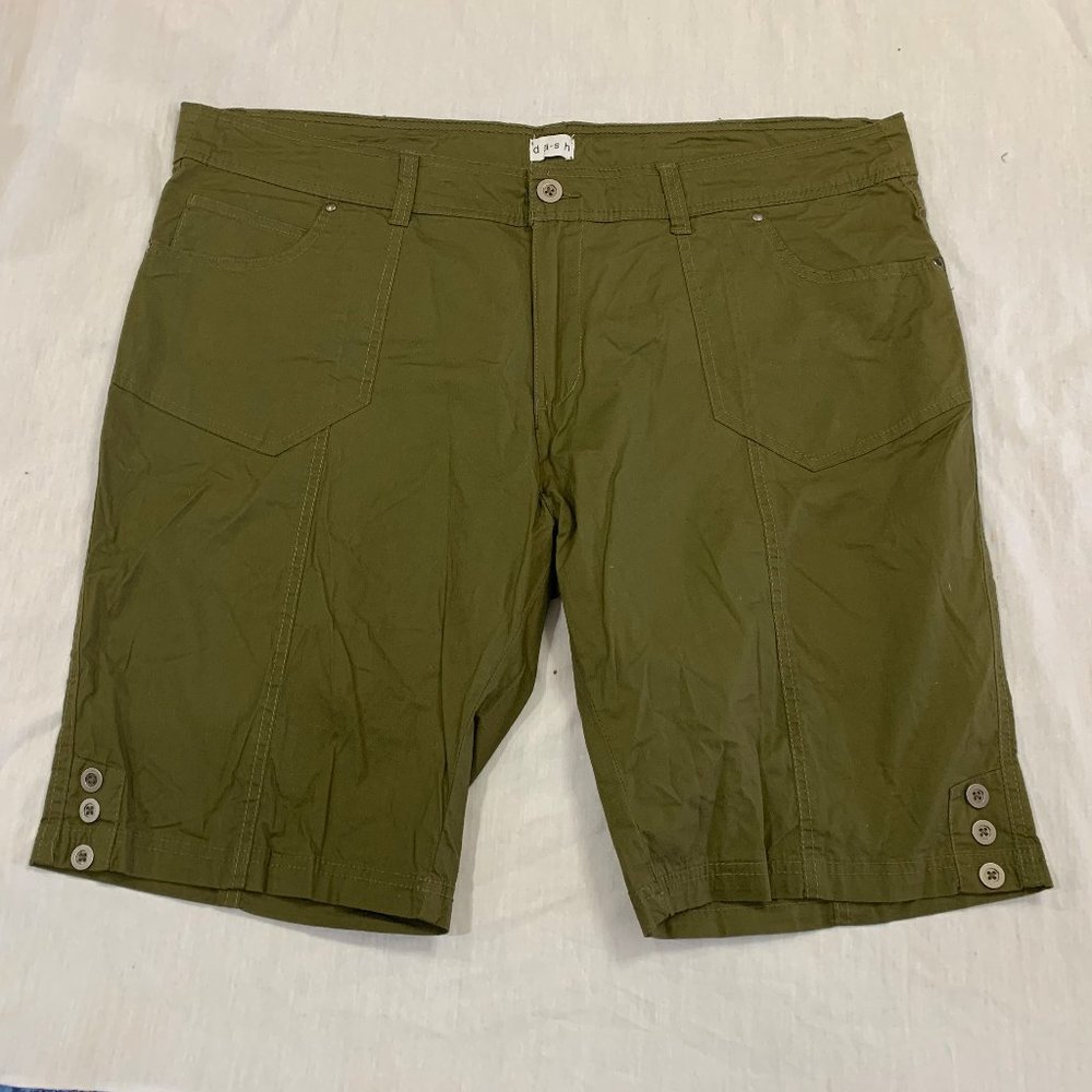 🫐 DASH WOMENS SHORTS SIZE 22W.🫐